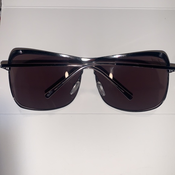 Gucci sunglasses main image 4
